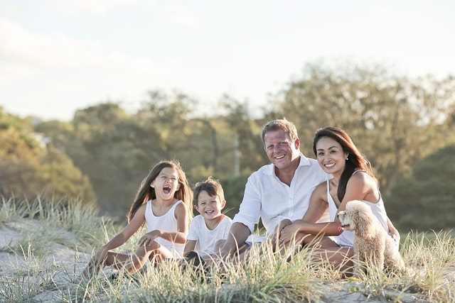 Sea moss family with kids